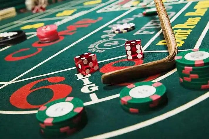 Pemandangan sportsbook dan live casino di vip5555, Indonesia